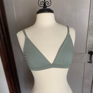 SKIMS V-neck Wireless Bra Size M